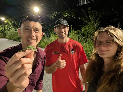 Members of the Stroud Lab out in force for opening day of Sleepy Lizard Project: GT Campus