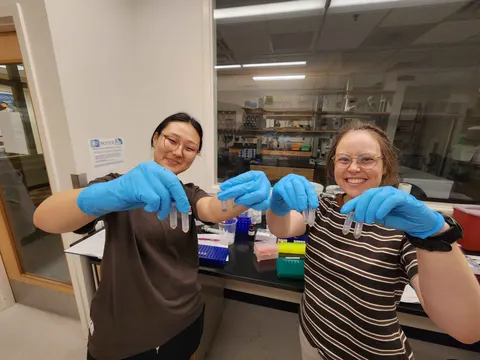 Taylor Cooper and Haelin Lee with the first Stroud Lab DNA extractions!